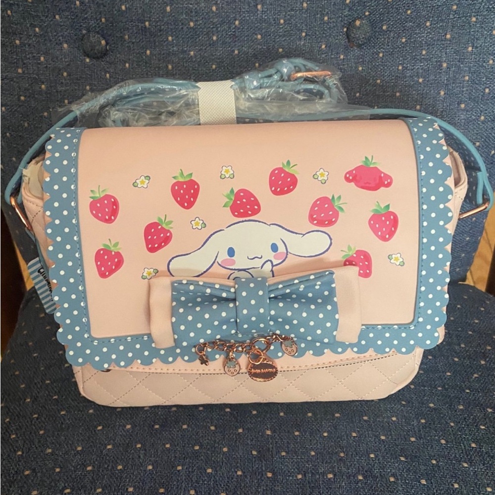 cinnamoroll large link quilted crossbody new